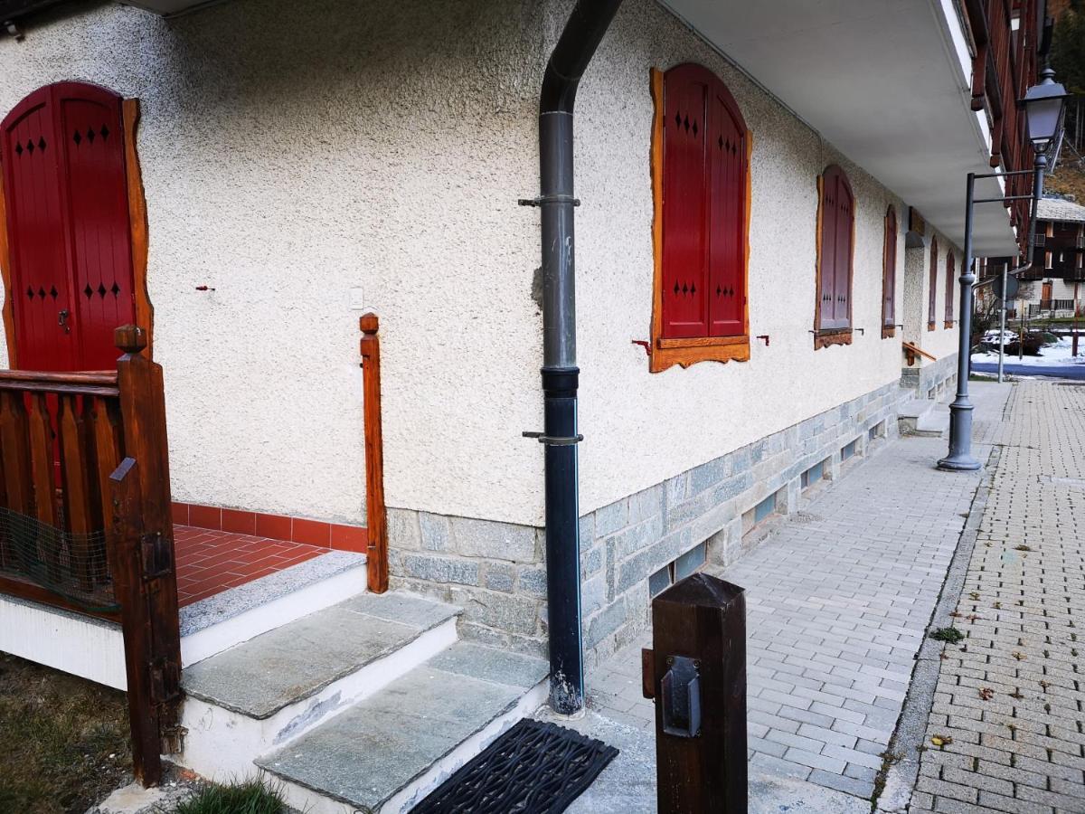 Appartamenti Residenza Anderbatt Gressoney-La-Trinite Bagian luar foto