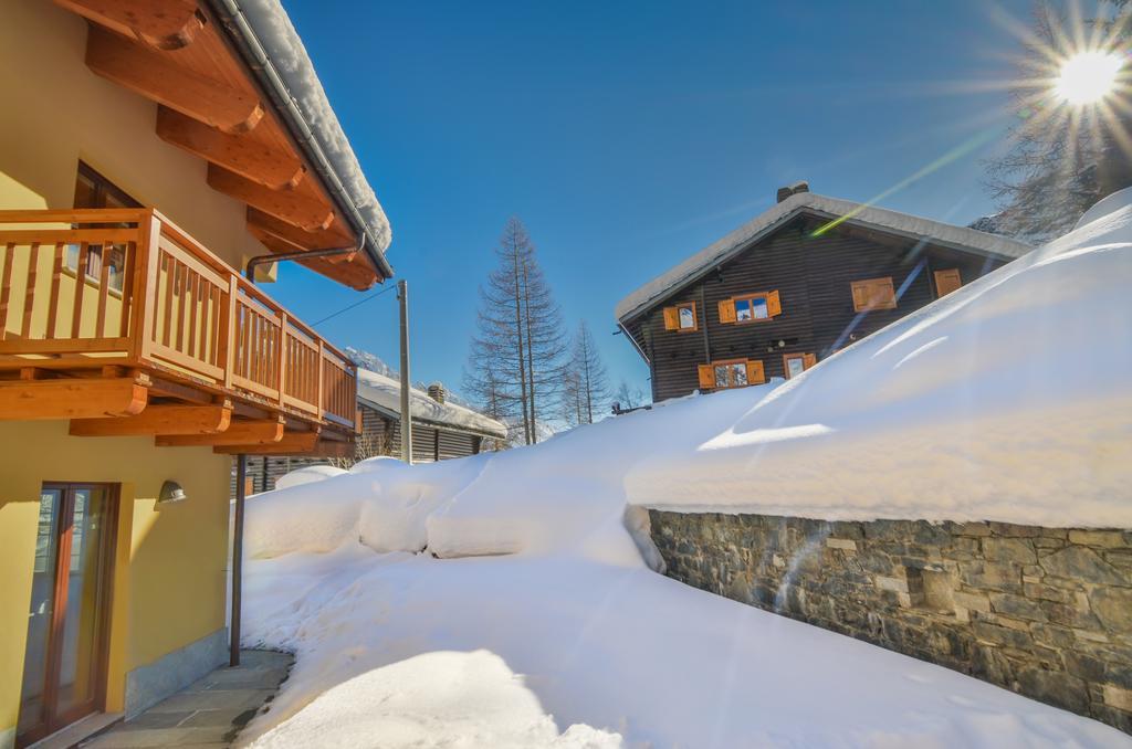 Appartamenti Residenza Anderbatt Gressoney-La-Trinite Ruang foto